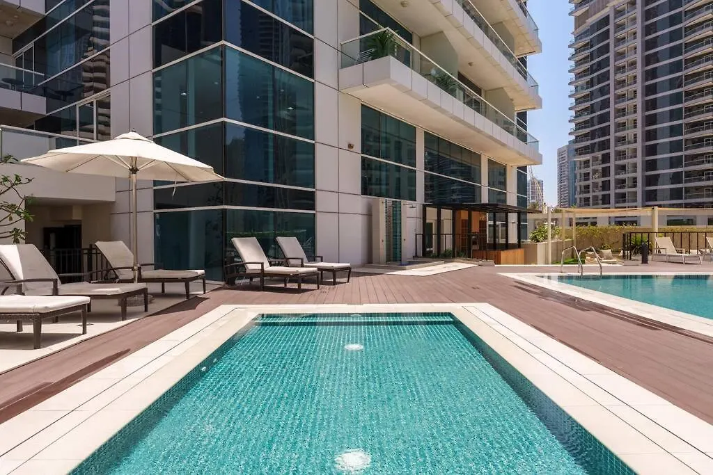 Upgraded 1 Bedroom In The Heart Of Dubai Marina Apartment