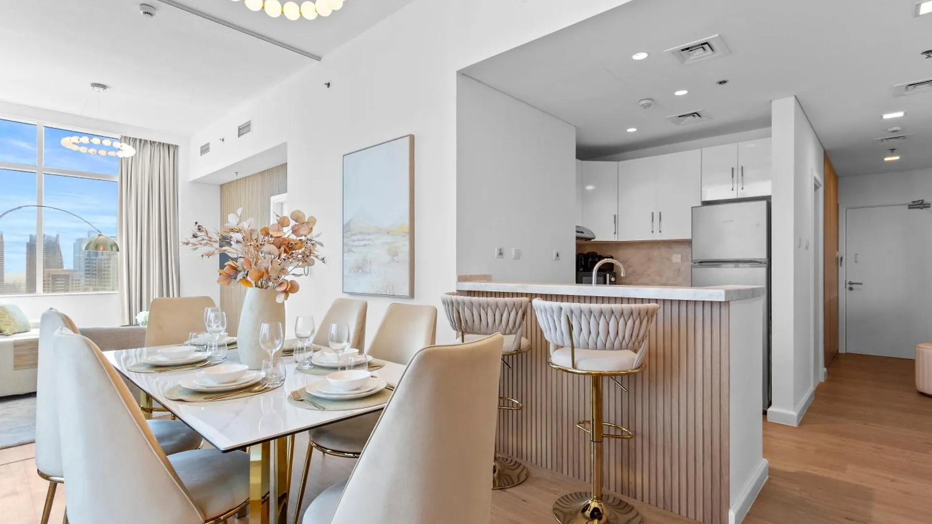 Upgraded 1 Bedroom In The Heart Of Dubai Marina Apartment