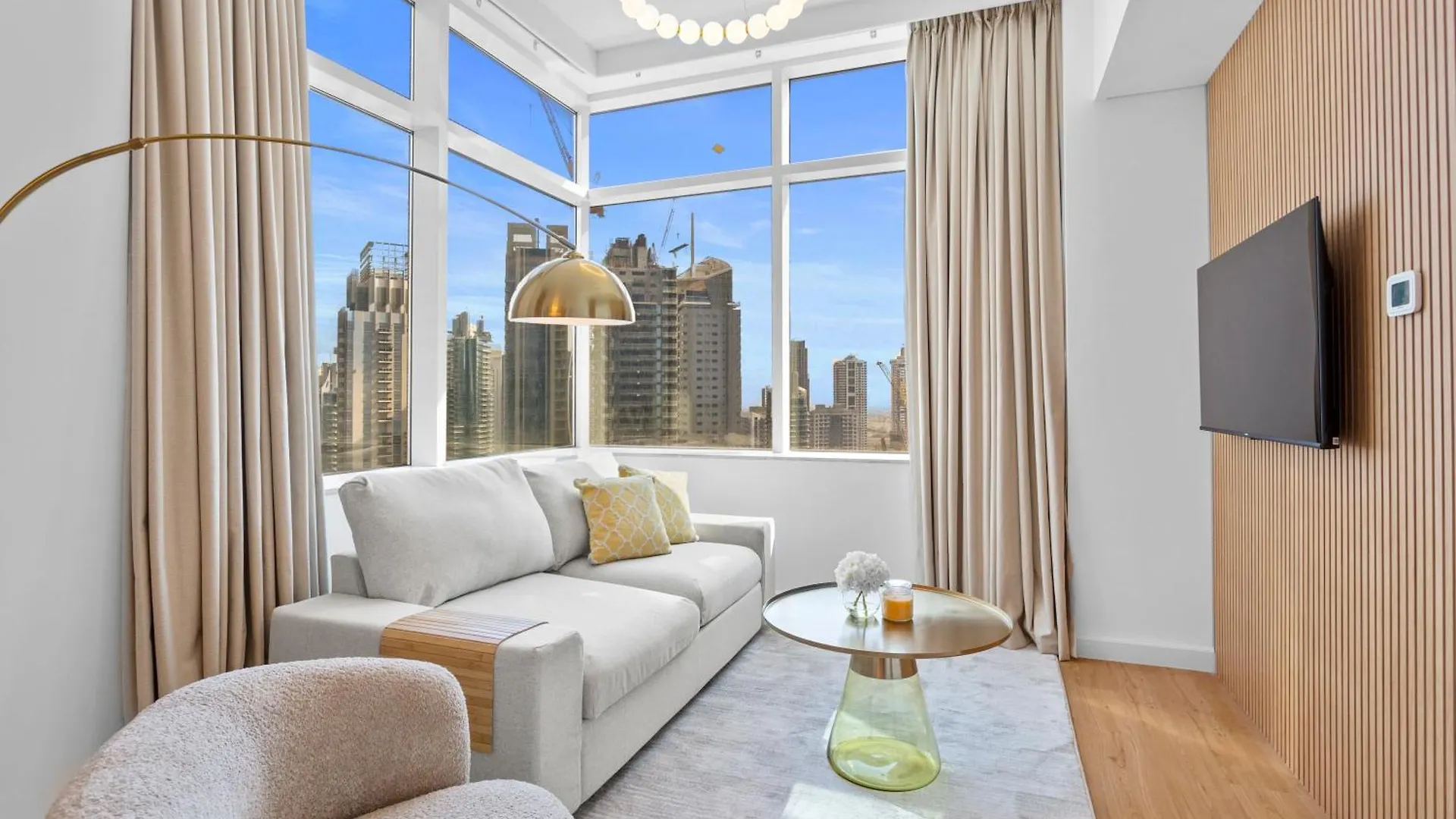 Apartment Upgraded 1 Bedroom In The Heart Of Dubai Marina United Arab Emirates